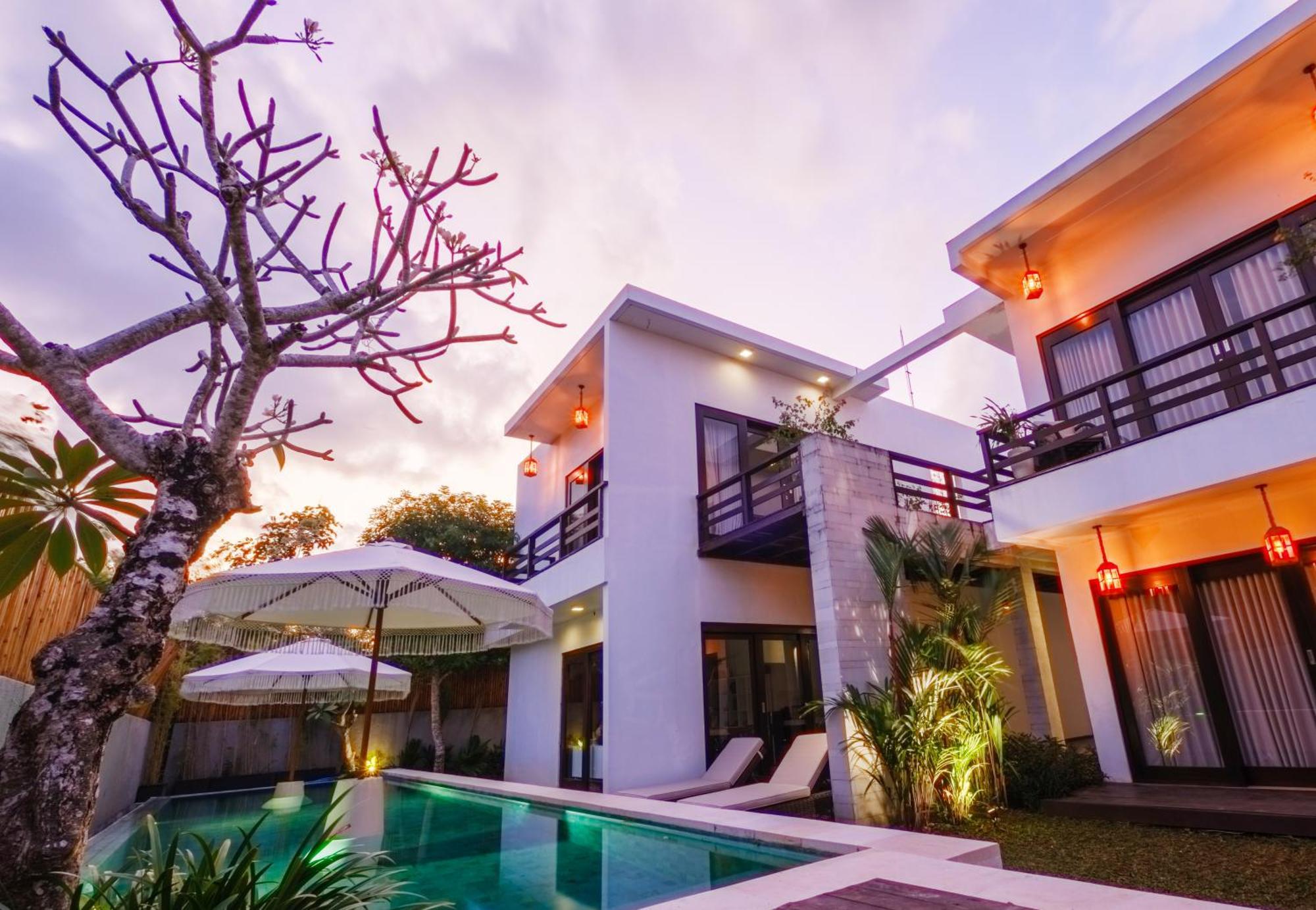 Skyfall Luxury Beach Villa Nusa Dua  Buitenkant foto