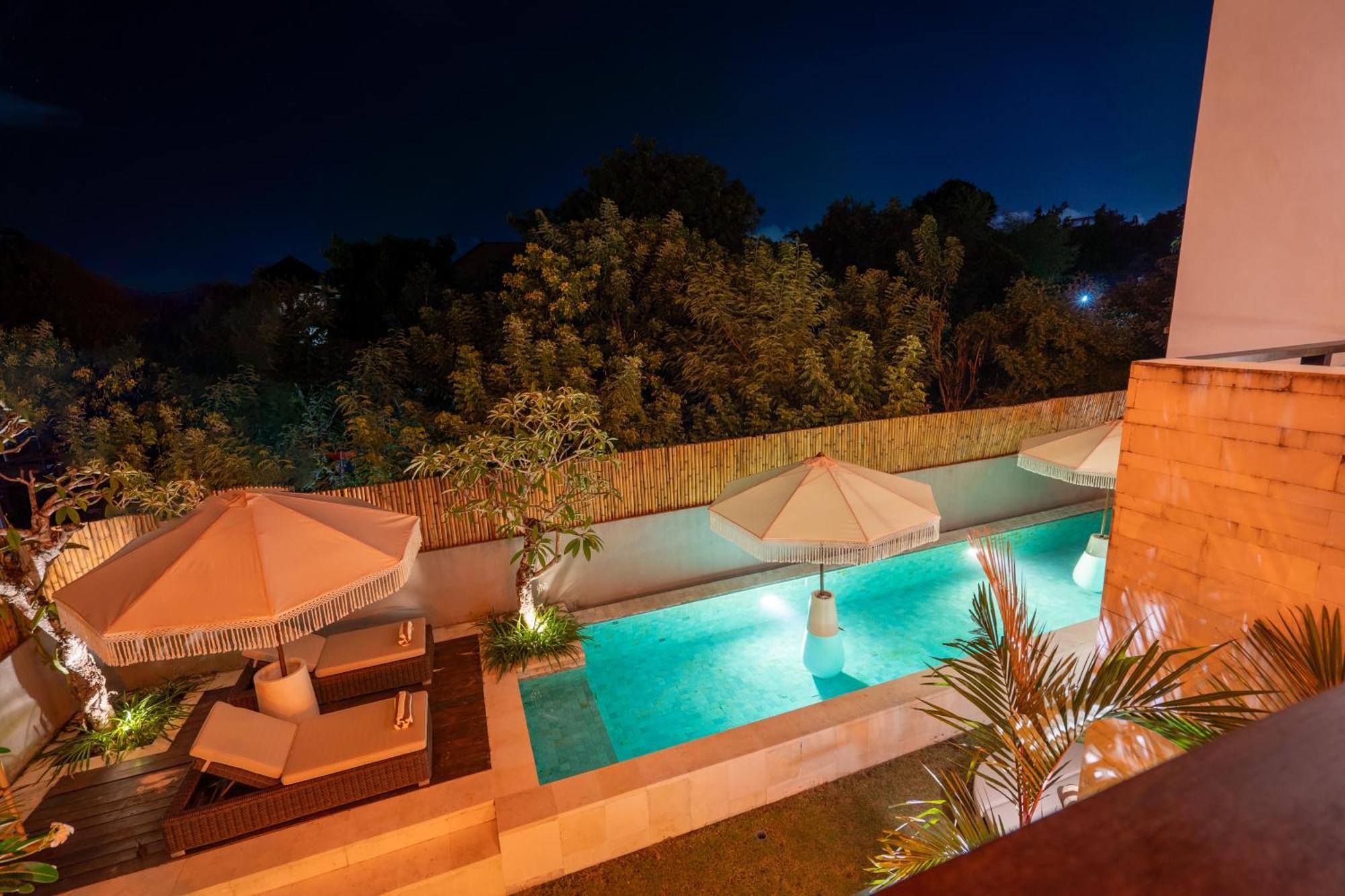 Skyfall Luxury Beach Villa Nusa Dua  Buitenkant foto