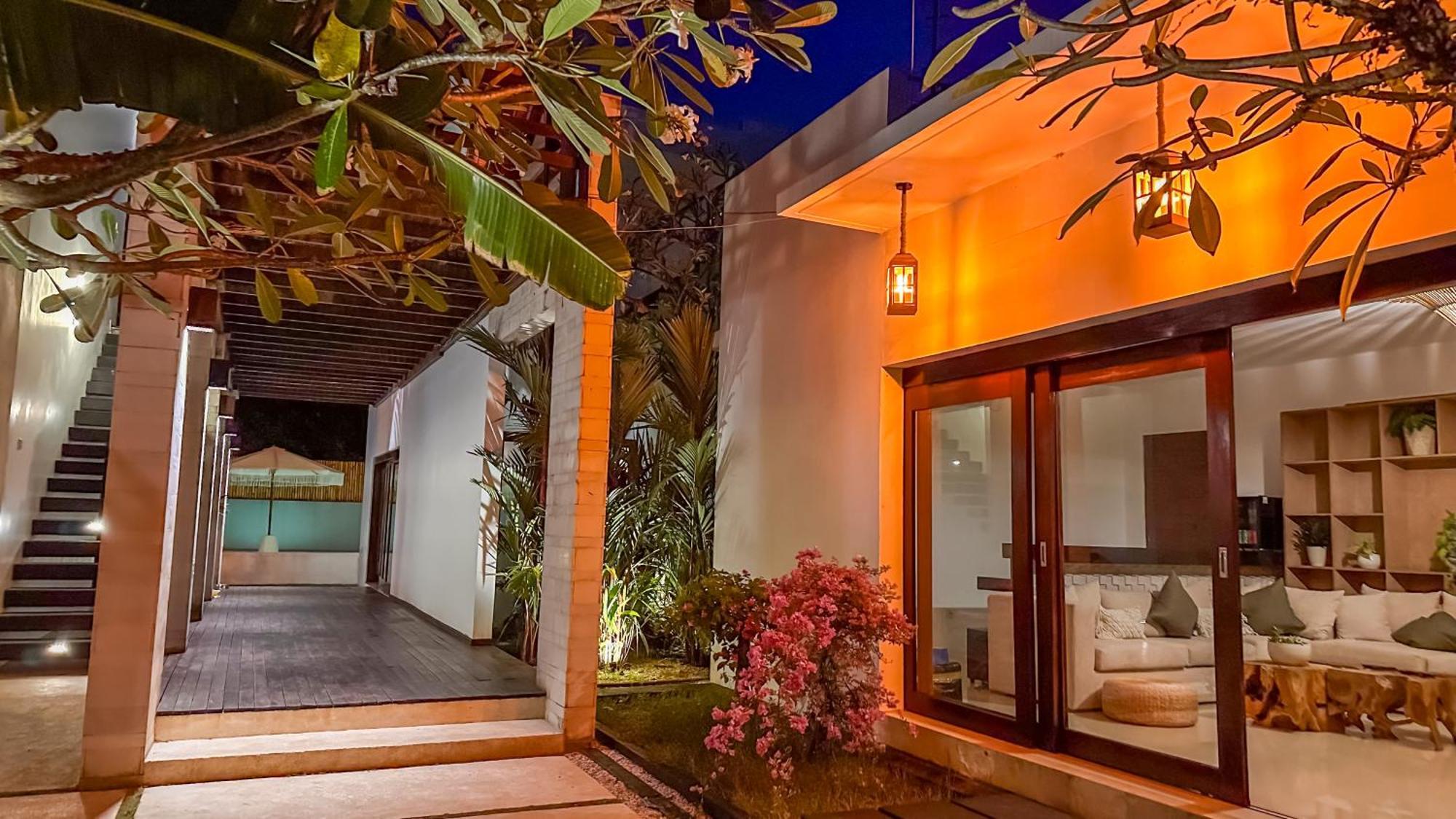 Skyfall Luxury Beach Villa Nusa Dua  Buitenkant foto
