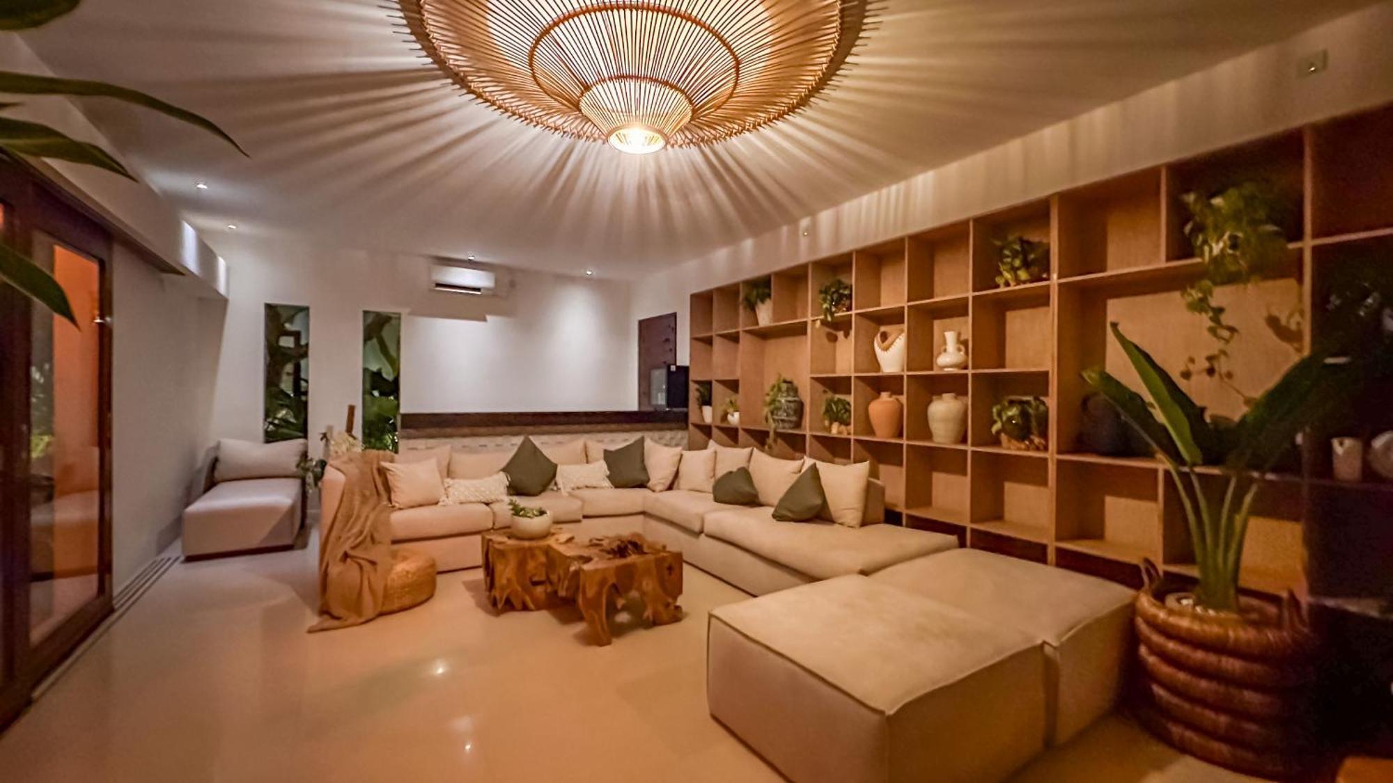 Skyfall Luxury Beach Villa Nusa Dua  Buitenkant foto